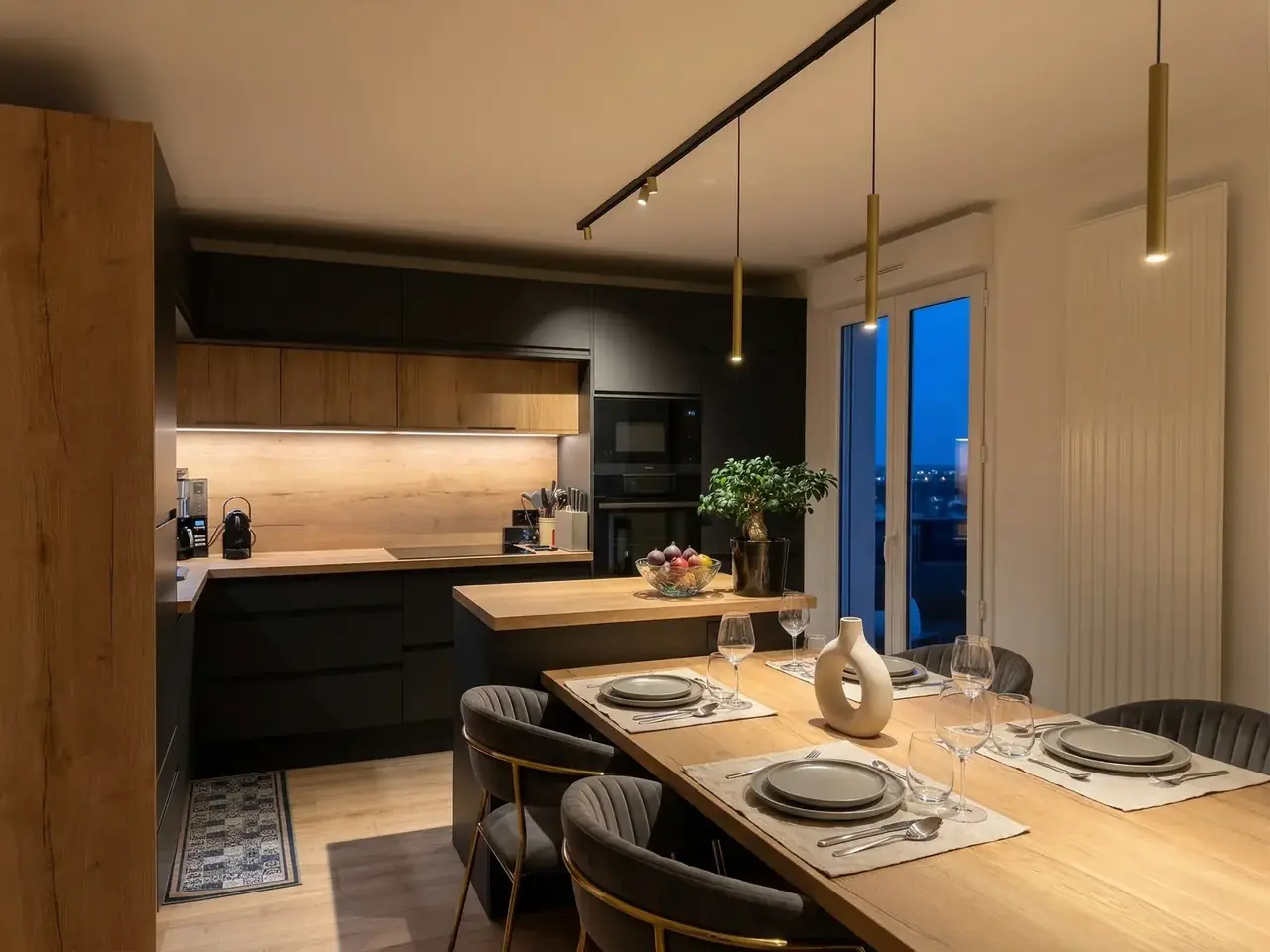 R4AB — 90 m² apartment renovated in Aix-les-Bains